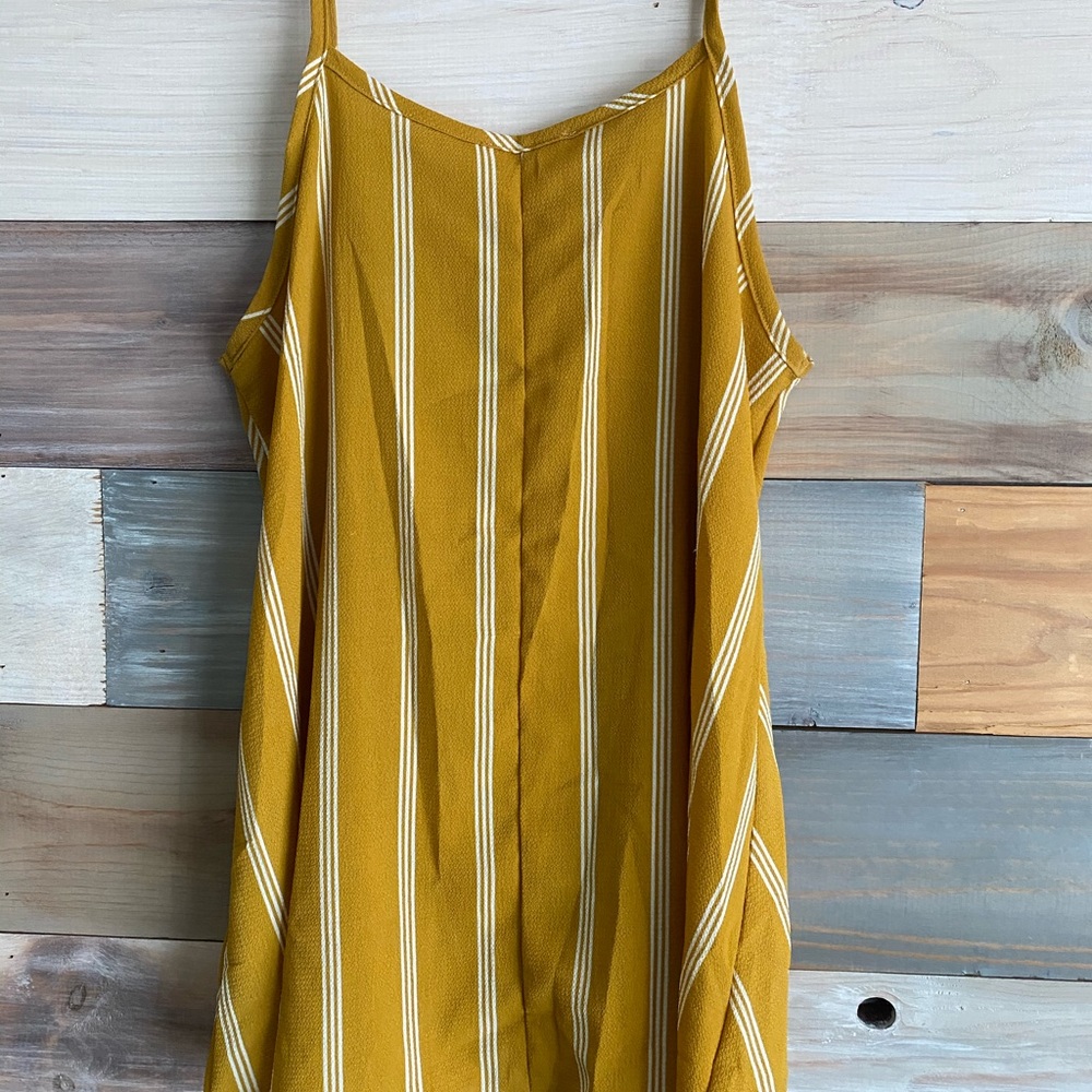Mustard Tank - Picture 2 of 2